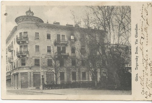 02 gorizia trgoski dom incendiato.jpg