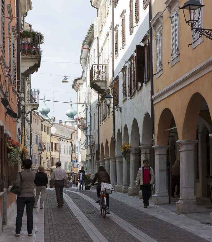 Via Rastello: la strada del commercio